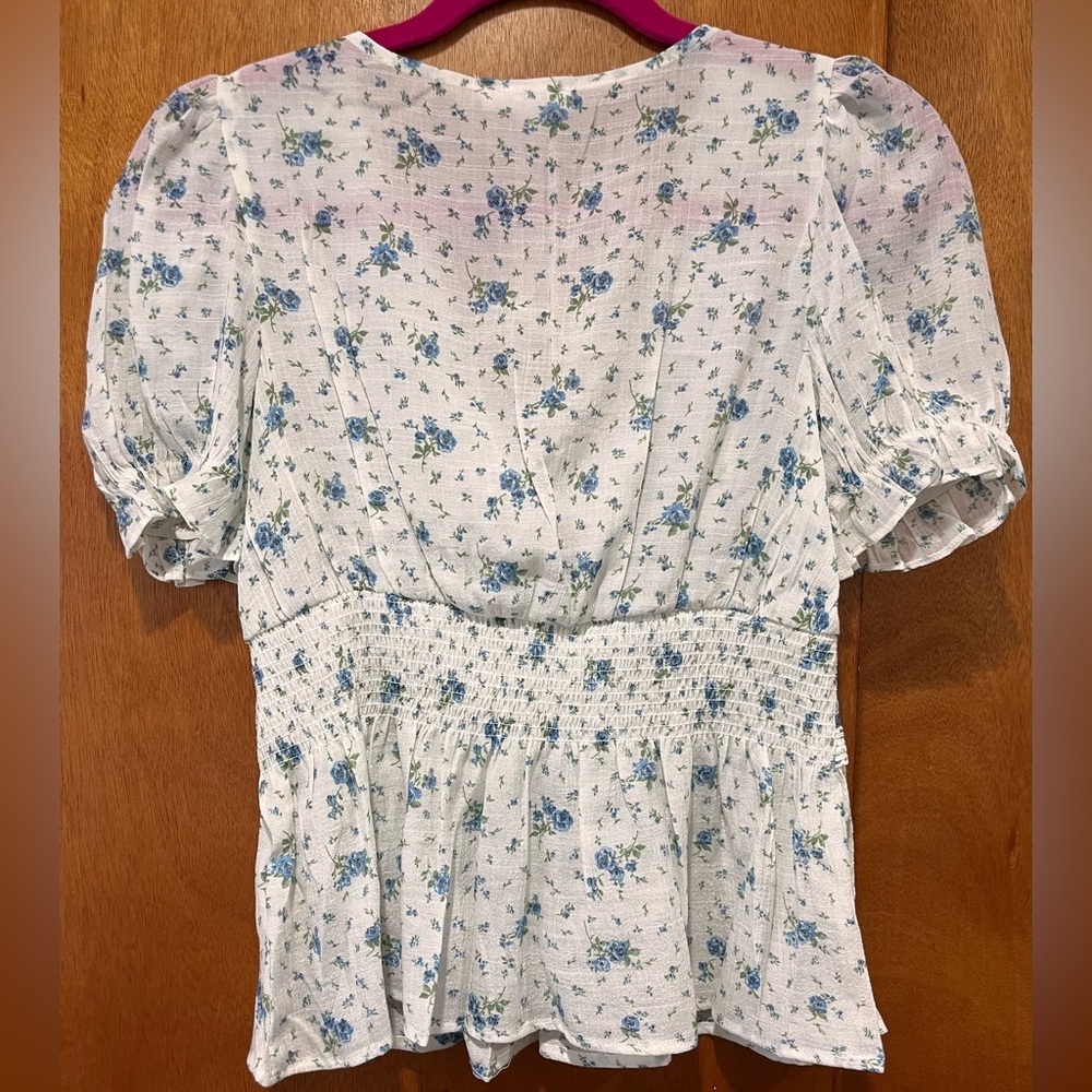 NWT Blu Pepper White Floral Women's Top - Picture 6 of 7